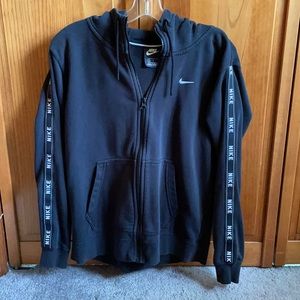 Nike sweatshirt